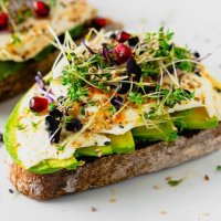 Tostada con Palta